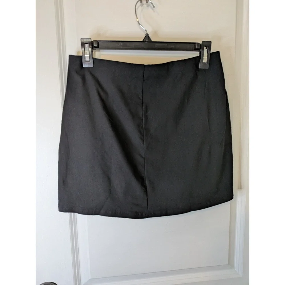 EG.CHRIS.G Black‎ Mini Skirt with Front Slit Size Medium Womens Solid Basic